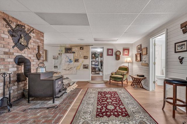 400 W Beaver Dam CT, Goodview, VA 24095