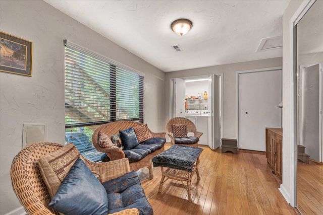 400 W Beaver Dam CT, Goodview, VA 24095