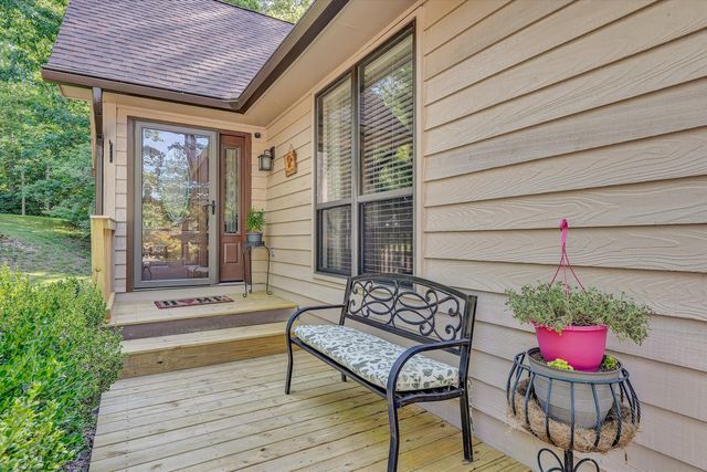400 W Beaver Dam CT, Goodview, VA 24095