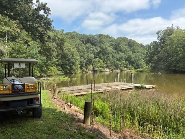 400 W Beaver Dam CT, Goodview, VA 24095