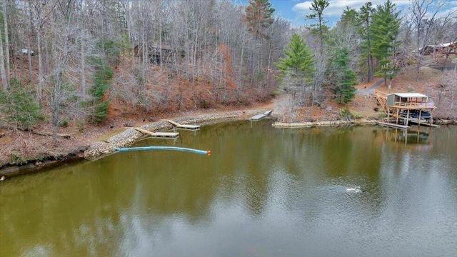 400 W Beaver Dam CT, Goodview, VA 24095