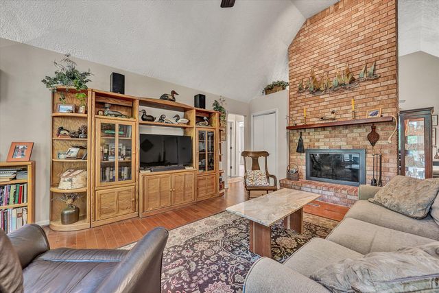 400 W Beaver Dam CT, Goodview, VA 24095