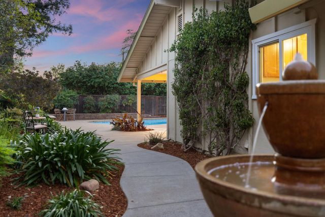 627 Marina Cir, Davis, CA 95616