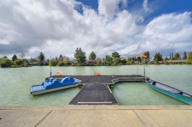 627 Marina Cir, Davis, CA 95616