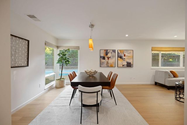 627 Marina Cir, Davis, CA 95616