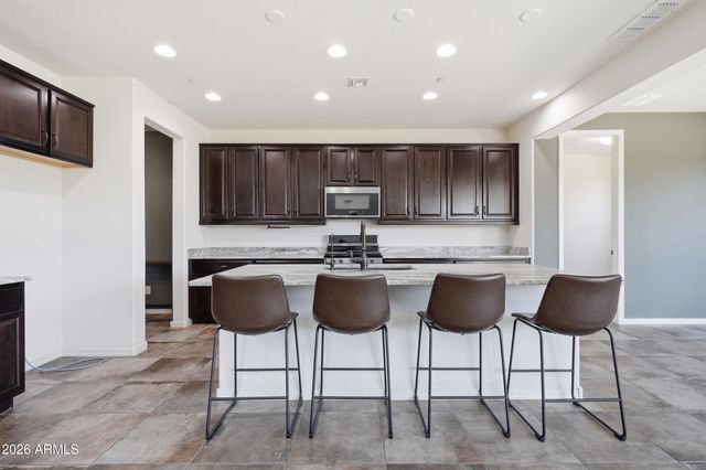 9710 E TUMBLEWEED Avenue, Mesa, AZ 85212