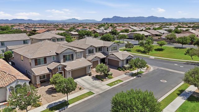 9710 E TUMBLEWEED Avenue, Mesa, AZ 85212