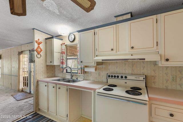 6950 DEER SPRINGS Road, Keystone Heights, FL 32656