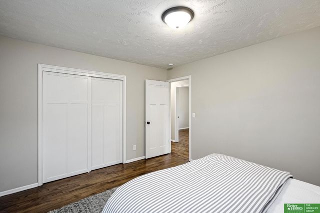 1406 Betz Road, Bellevue, NE 68005