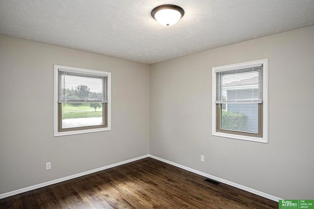 1406 Betz Road, Bellevue, NE 68005