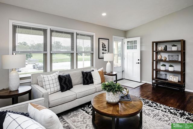 1406 Betz Road, Bellevue, NE 68005