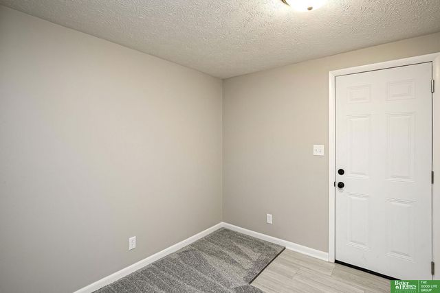 1406 Betz Road, Bellevue, NE 68005