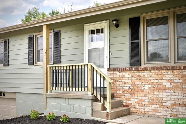 1406 Betz Road, Bellevue, NE 68005