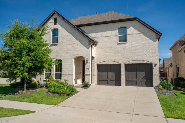 121 Erling Lane, Irving, TX 75039