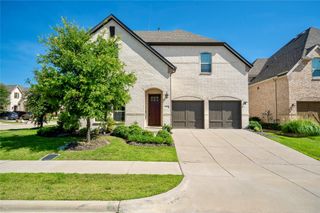 121 Erling Lane, Irving, TX 75039