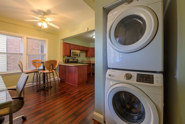 2436 W Fillmore Street, Chicago, IL 60612