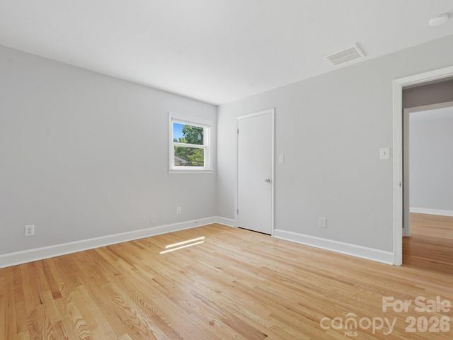 7401 Woodstream Drive, Charlotte, NC 28210