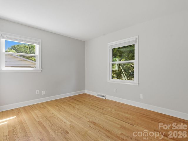 7401 Woodstream Drive, Charlotte, NC 28210