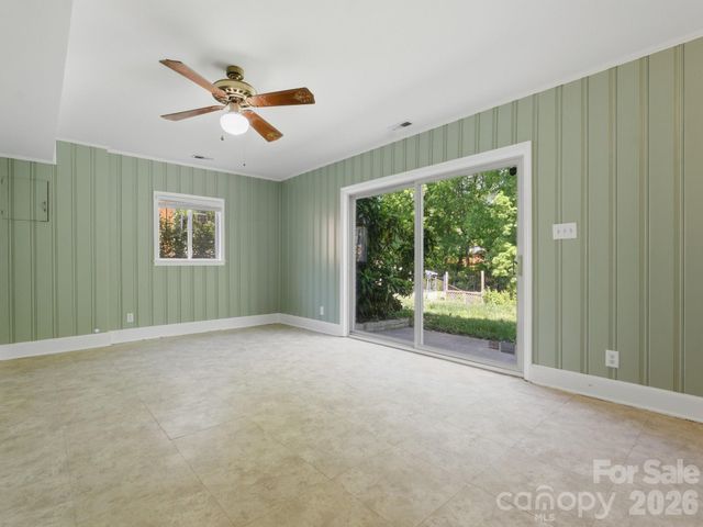 7401 Woodstream Drive, Charlotte, NC 28210