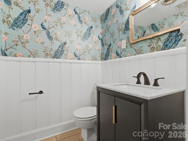 7401 Woodstream Drive, Charlotte, NC 28210