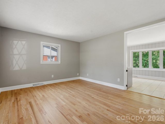 7401 Woodstream Drive, Charlotte, NC 28210