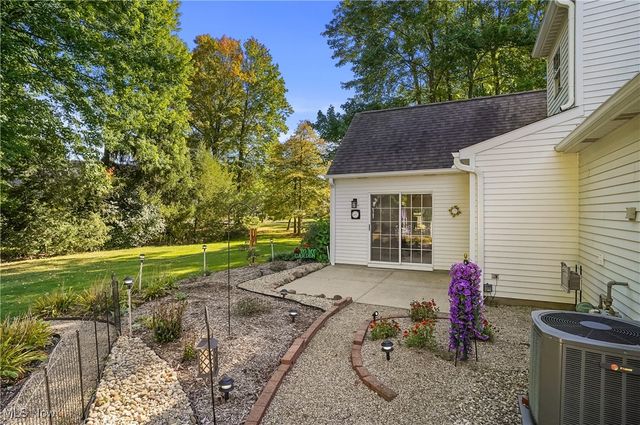 10502 White Ash Trail, Twinsburg, OH 44087