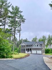 16 Ghia Street, Fryeburg, ME 04037