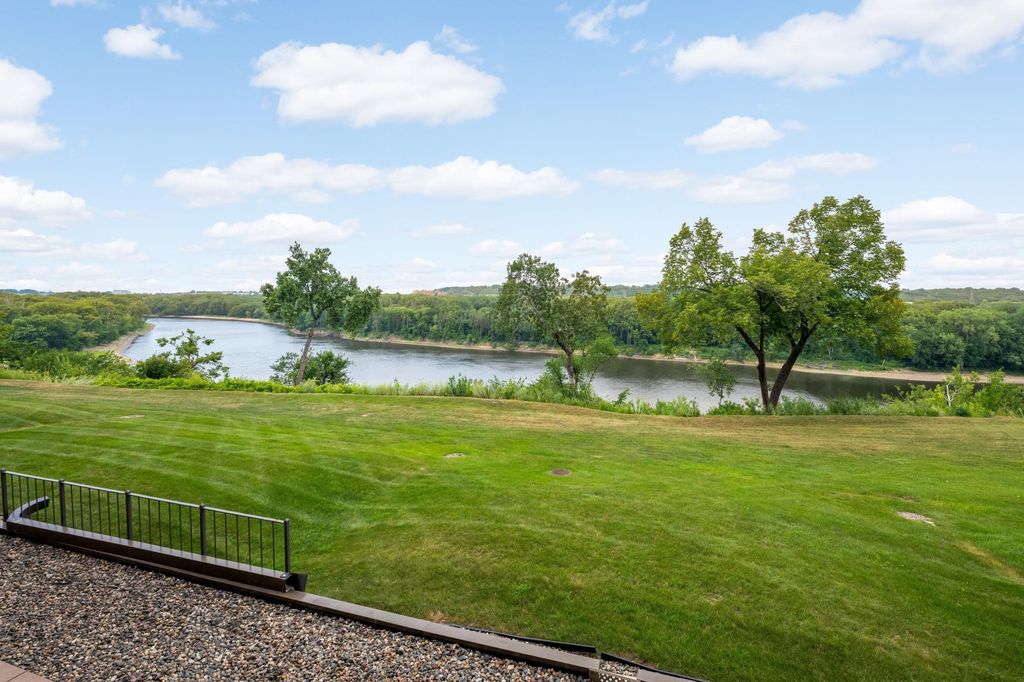 1101 Sibley Memorial Highway 207, Lilydale, MN 55118