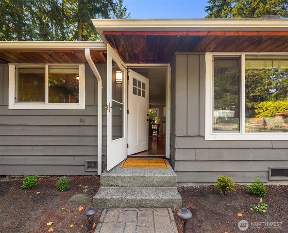 14333 165th Place SE, Renton, WA 98059