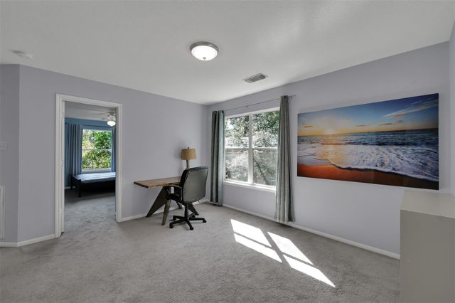59 E Autumn Branch Circle, The Woodlands, TX 77382