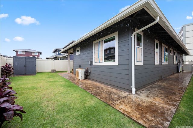 94-1251 Hale Halawai Drive 36, Waipahu, HI 96797