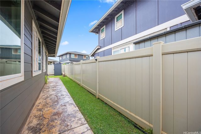 94-1251 Hale Halawai Drive 36, Waipahu, HI 96797
