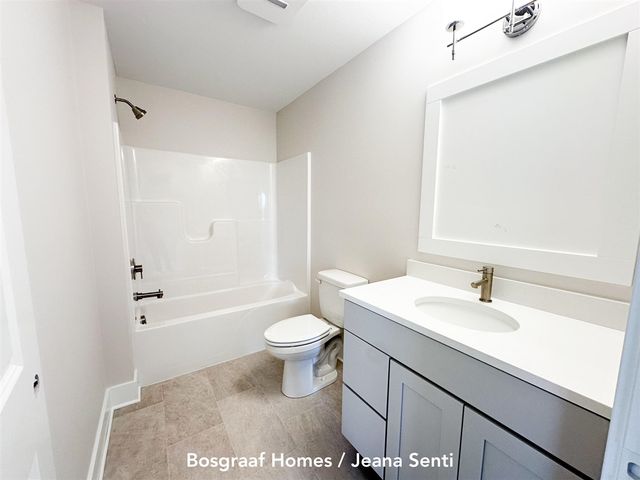 8366 Bauerridge Avenue, Jenison, MI 49428