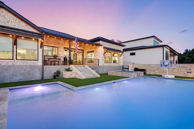 112 CLEARWATER DR, Kingsland, TX 78639