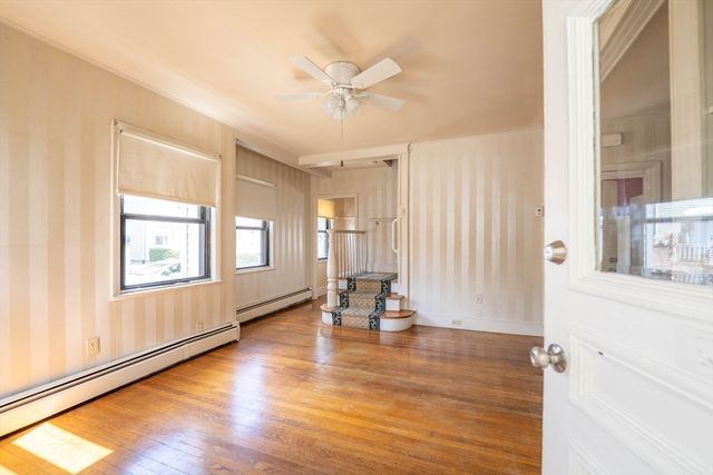 46 Park St, New Bedford, MA 02740