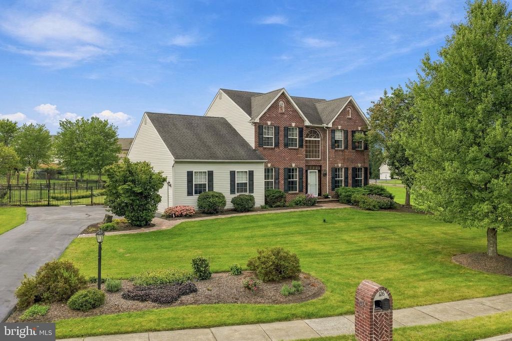 126 CRESCENT DR, Chalfont, PA 18914 — photo 4