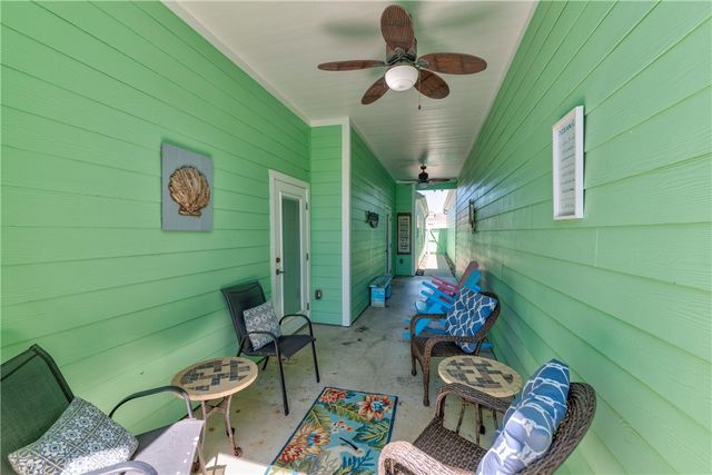 2212 State Highway 361 202, Port Aransas, TX 78373