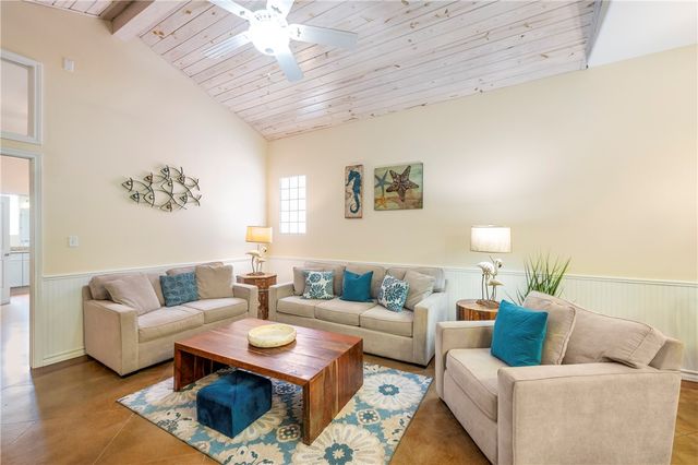 2212 State Highway 361 202, Port Aransas, TX 78373