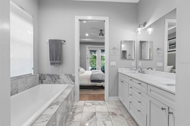 6054 YEATS MANOR DRIVE, Tampa, FL 33616