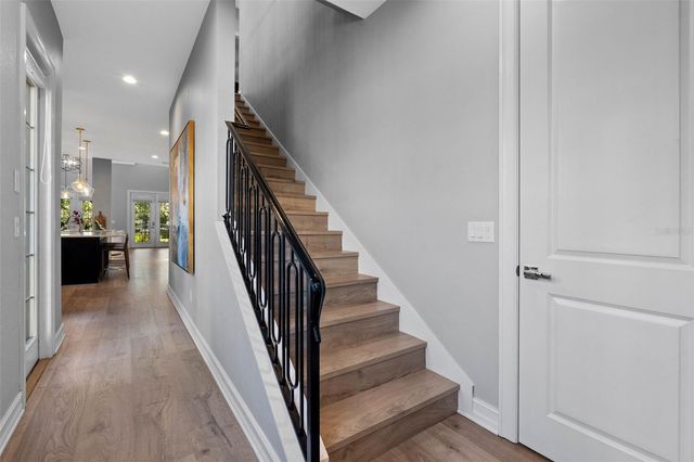 6054 YEATS MANOR DRIVE, Tampa, FL 33616