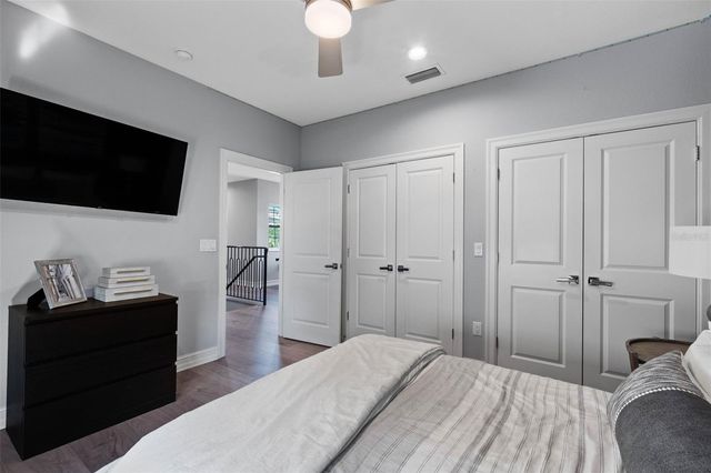 6054 YEATS MANOR DRIVE, Tampa, FL 33616