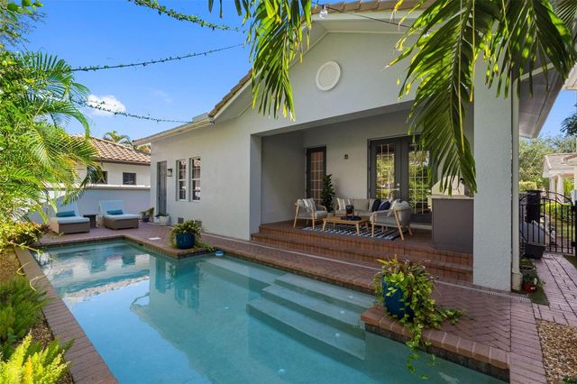 6054 YEATS MANOR DRIVE, Tampa, FL 33616