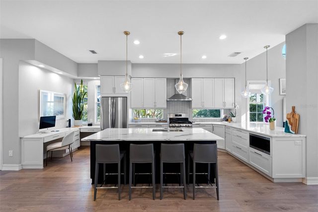 6054 YEATS MANOR DRIVE, Tampa, FL 33616
