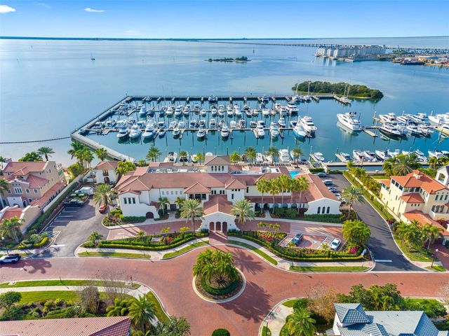 6054 YEATS MANOR DRIVE, Tampa, FL 33616