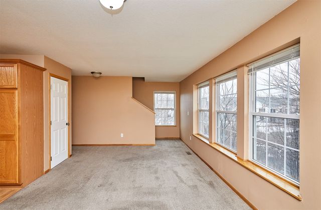 1143 SE Village View Lane, Ankeny, IA 50021