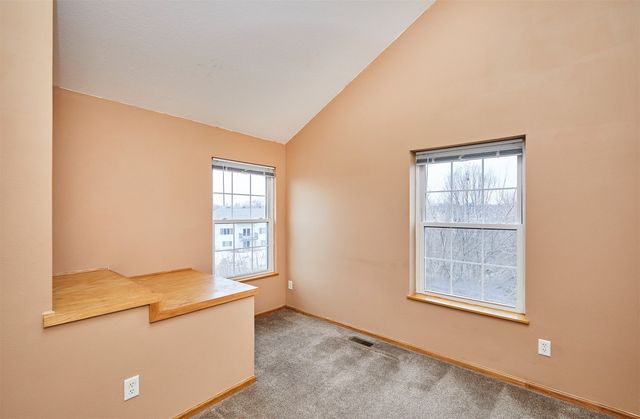 1143 SE Village View Lane, Ankeny, IA 50021