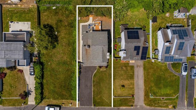 39 Seymour Drive, Shirley, NY 11967