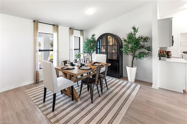 342 NE 14th TER, Cape Coral, FL 33909