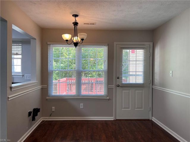 1652 Skiffes Creek CIR, Williamsburg, VA 23185