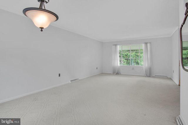 31 BRANDYWINE DR, Shrewsbury, PA 17361